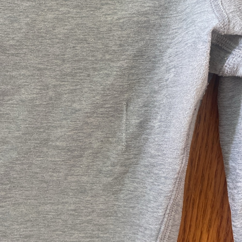 *flaw* Alo Yoga Leggings Size Small - Picture 4 of 10